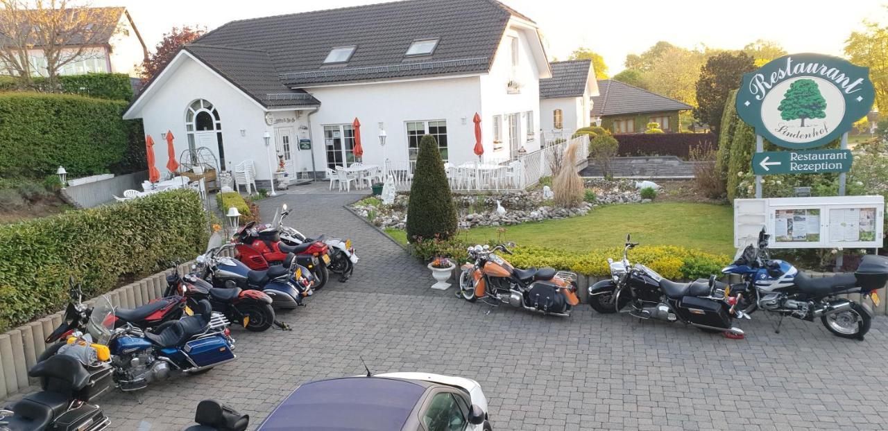Hotel Lindenhof Wévercé Exterior foto